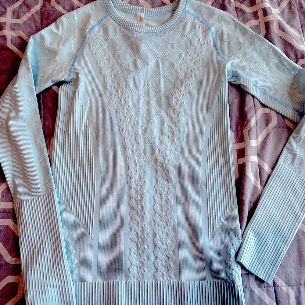 Lululemon Restless Pullover, sz 6